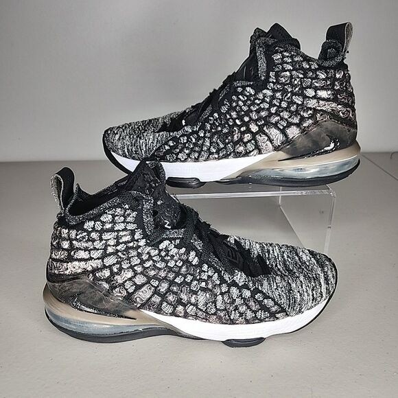 NIKE ZOOM LEBRON JAMES 17 "IN THE ARENA BIG KIDS OREO/BLACK-WHITE- Mr. B-b - Picture 1 of 7